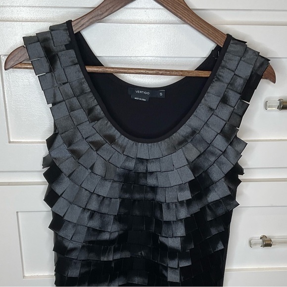 Vertigo little black dress - Picture 2 of 6